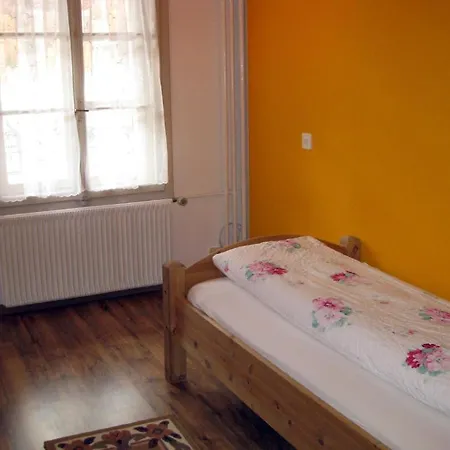 Hotel A La Staziun