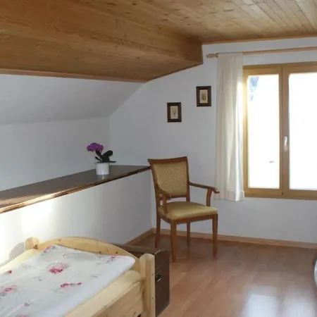 Hotel A La Staziun