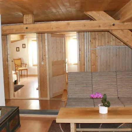 Hotel A La Staziun