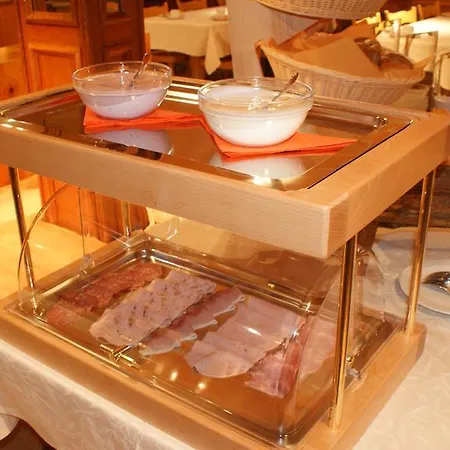 A La Staziun Hotel 2*